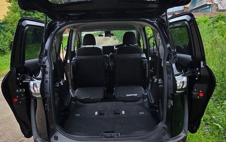 Toyota Sienta II, 2022 год, 1 500 000 рублей, 34 фотография