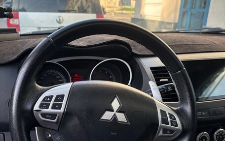 Mitsubishi Outlander III рестайлинг 3, 2008 год, 920 000 рублей, 4 фотография