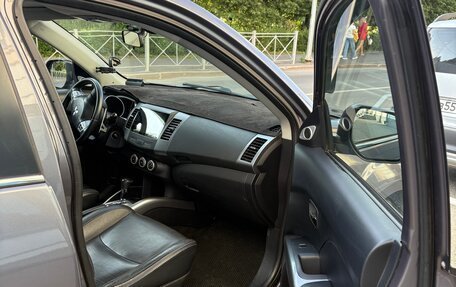 Mitsubishi Outlander III рестайлинг 3, 2008 год, 920 000 рублей, 6 фотография