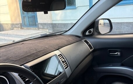 Mitsubishi Outlander III рестайлинг 3, 2008 год, 920 000 рублей, 5 фотография