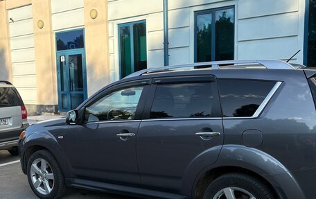 Mitsubishi Outlander III рестайлинг 3, 2008 год, 920 000 рублей, 10 фотография