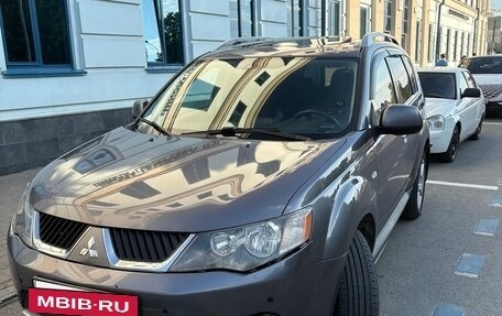 Mitsubishi Outlander III рестайлинг 3, 2008 год, 920 000 рублей, 9 фотография