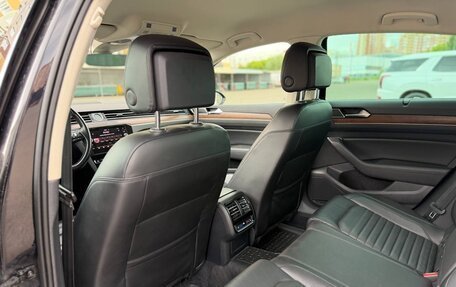 Volkswagen Passat B8 рестайлинг, 2018 год, 1 940 000 рублей, 10 фотография