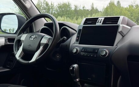 Toyota Land Cruiser Prado 150 рестайлинг 2, 2016 год, 3 199 000 рублей, 7 фотография