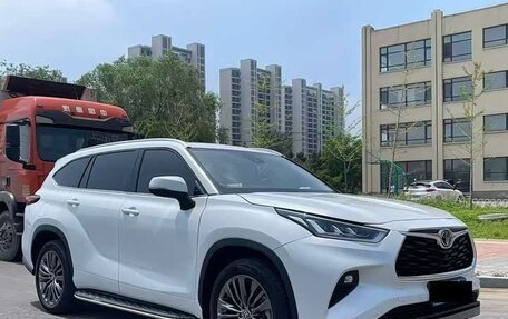Toyota Highlander, 2026 год, 6 280 000 рублей, 3 фотография