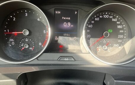 Volkswagen Tiguan II, 2018 год, 2 900 000 рублей, 2 фотография