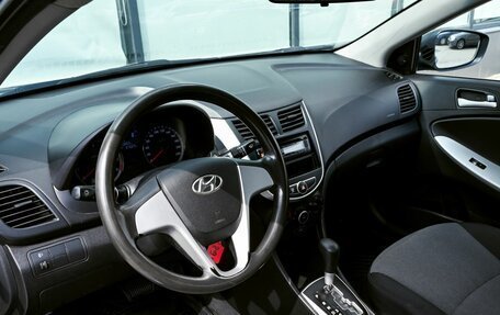 Hyundai Solaris II рестайлинг, 2013 год, 932 000 рублей, 17 фотография