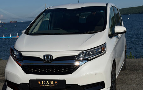 Honda Freed II, 2023 год, 1 450 000 рублей, 1 фотография