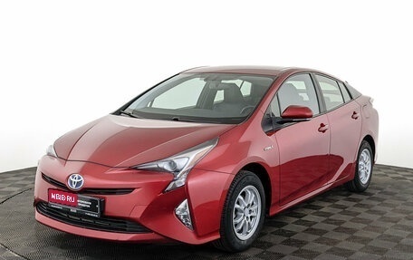 Toyota Prius IV XW50, 2017 год, 1 930 000 рублей, 1 фотография
