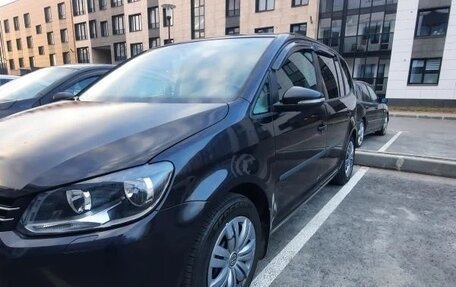 Volkswagen Touran III, 2012 год, 750 000 рублей, 3 фотография