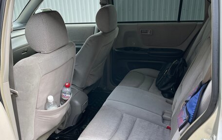 Toyota Highlander III, 2003 год, 850 000 рублей, 10 фотография