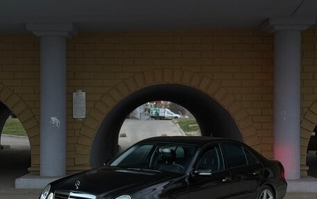 Mercedes-Benz E-Класс, 2006 год, 1 900 000 рублей, 4 фотография