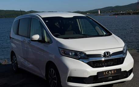 Honda Freed II, 2023 год, 1 450 000 рублей, 4 фотография