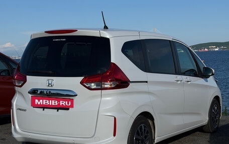 Honda Freed II, 2023 год, 1 450 000 рублей, 8 фотография