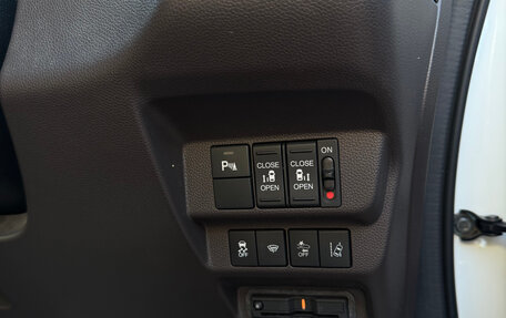 Honda Freed II, 2023 год, 1 450 000 рублей, 13 фотография