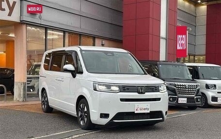 Honda Stepwgn, 2023 год, 1 730 000 рублей, 3 фотография
