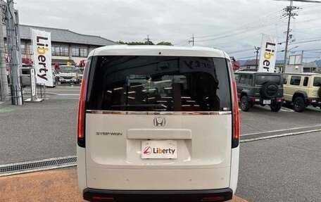 Honda Stepwgn, 2023 год, 1 730 000 рублей, 7 фотография