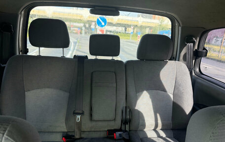 Hyundai H-1 II рестайлинг, 2006 год, 799 000 рублей, 14 фотография