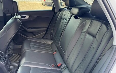 Audi A4, 2017 год, 2 000 000 рублей, 6 фотография