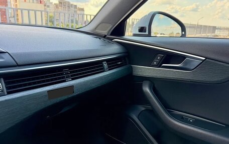 Audi A4, 2017 год, 2 000 000 рублей, 5 фотография