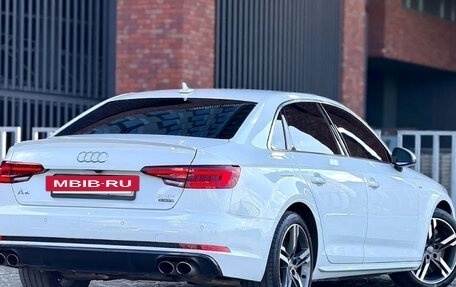 Audi A4, 2017 год, 2 000 000 рублей, 2 фотография