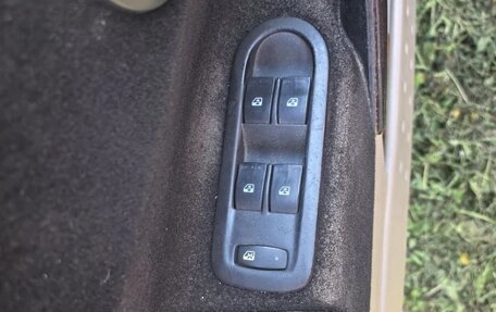 Renault Megane II, 2006 год, 375 000 рублей, 6 фотография