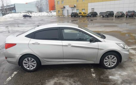 Hyundai Solaris II рестайлинг, 2012 год, 700 000 рублей, 7 фотография