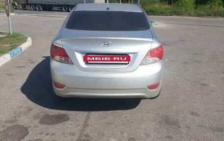 Hyundai Solaris II рестайлинг, 2012 год, 700 000 рублей, 6 фотография