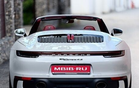 Porsche 911, 2021 год, 17 000 000 рублей, 12 фотография