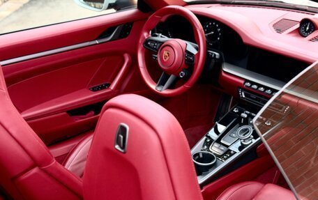 Porsche 911, 2021 год, 17 000 000 рублей, 31 фотография