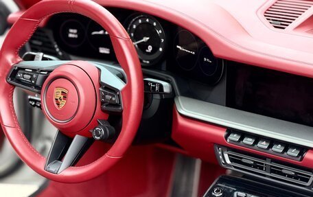 Porsche 911, 2021 год, 17 000 000 рублей, 37 фотография