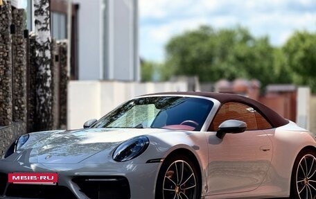 Porsche 911, 2021 год, 17 000 000 рублей, 39 фотография