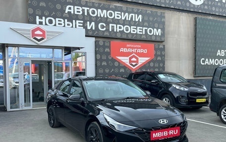 Hyundai Elantra, 2021 год, 2 350 000 рублей, 2 фотография