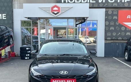 Hyundai Elantra, 2021 год, 2 350 000 рублей, 3 фотография