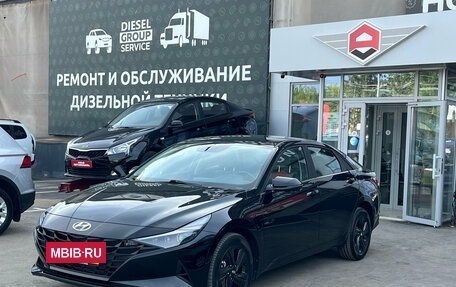 Hyundai Elantra, 2021 год, 2 350 000 рублей, 4 фотография