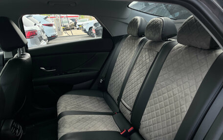 Hyundai Elantra, 2021 год, 2 350 000 рублей, 24 фотография