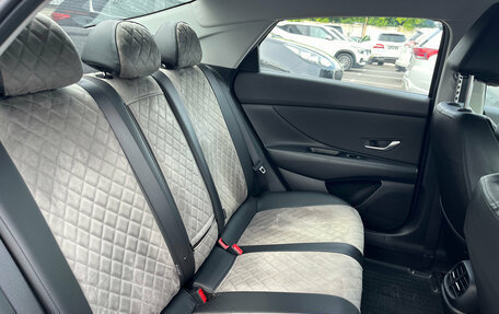 Hyundai Elantra, 2021 год, 2 350 000 рублей, 27 фотография