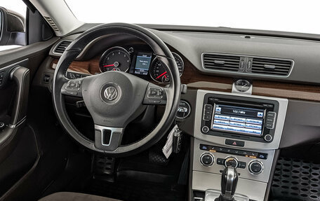 Volkswagen Passat B7, 2013 год, 1 450 000 рублей, 26 фотография