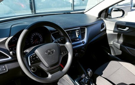 Hyundai Solaris II рестайлинг, 2018 год, 1 325 000 рублей, 15 фотография