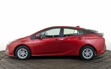 Toyota Prius IV XW50, 2017 год, 1 930 000 рублей, 8 фотография