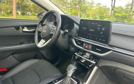 KIA K3, 2022 год, 1 330 000 рублей, 13 фотография