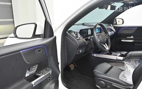 Mercedes-Benz GLB, 2022 год, 2 581 010 рублей, 11 фотография