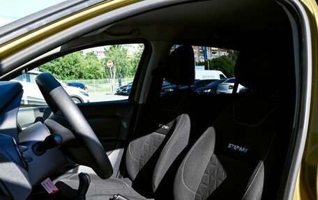 Renault Sandero II рестайлинг, 2015 год, 922 000 рублей, 16 фотография