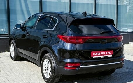 KIA Sportage IV рестайлинг, 2018 год, 2 029 000 рублей, 3 фотография