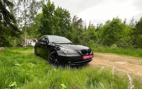BMW 5 серия, 2008 год, 900 000 рублей, 1 фотография