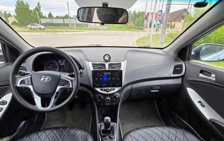 Hyundai Solaris II рестайлинг, 2012 год, 730 000 рублей, 7 фотография