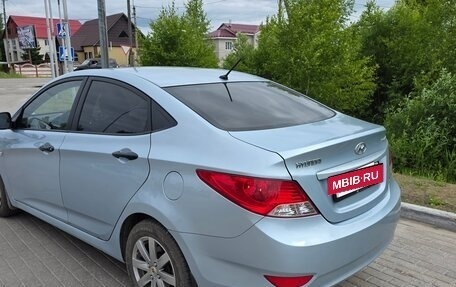 Hyundai Solaris II рестайлинг, 2012 год, 730 000 рублей, 4 фотография