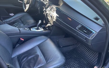 BMW 5 серия, 2008 год, 900 000 рублей, 8 фотография