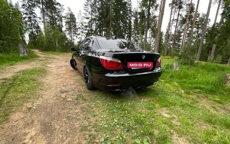 BMW 5 серия, 2008 год, 900 000 рублей, 4 фотография