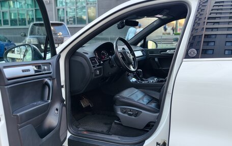 Volkswagen Touareg III, 2018 год, 4 200 000 рублей, 10 фотография